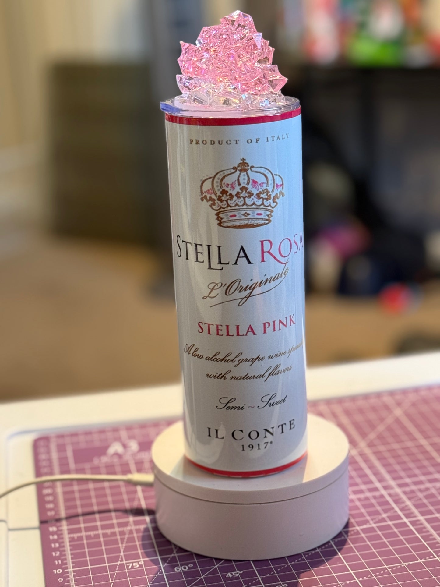 Stella Rose pink w/3D tumbler topper