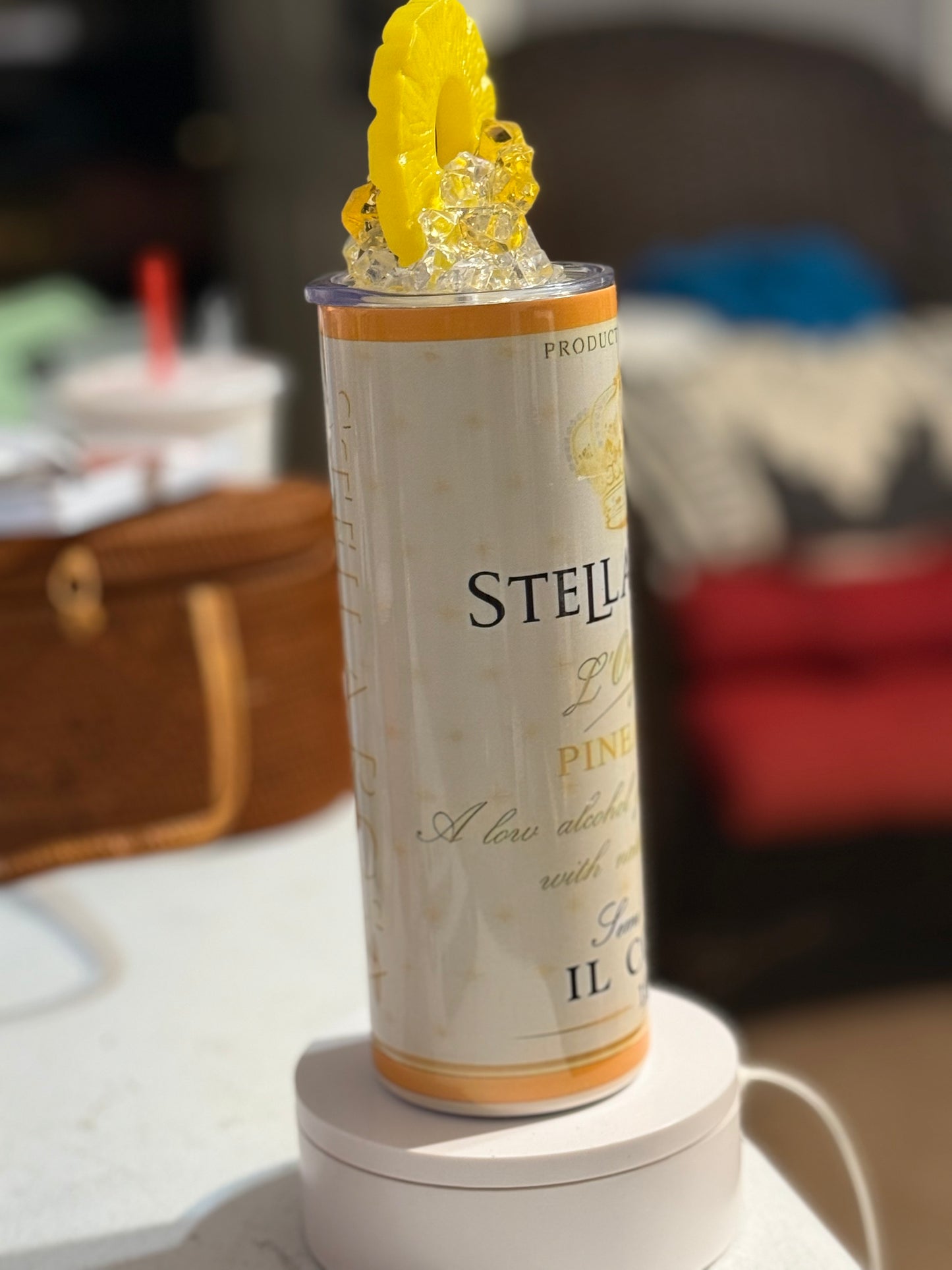 Stella Rosa Pineapple 20oz tumbler w/3D topper